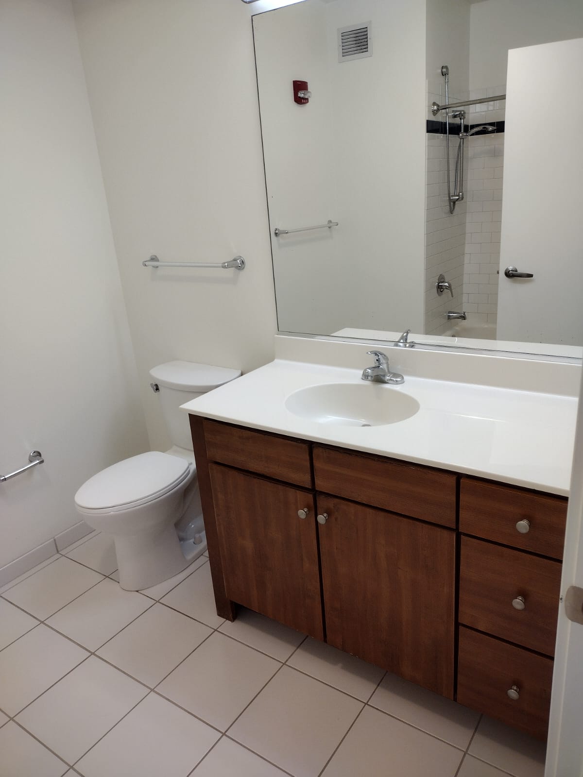 Move-out cleaning in Round Lake
